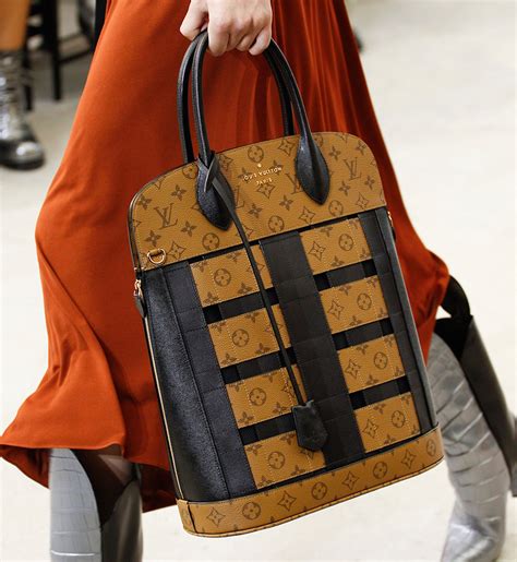 louis vuitton runway bags 2017|Louis Vuitton modeling.